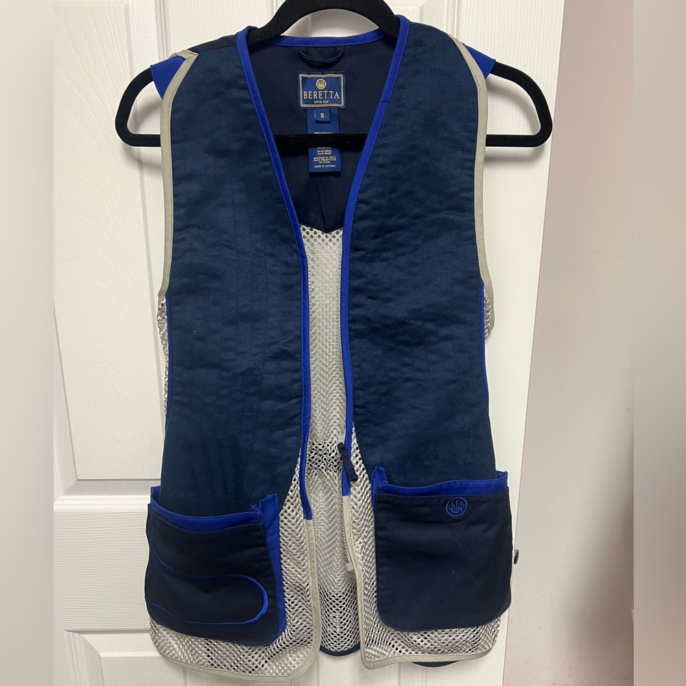 Outdoor vest